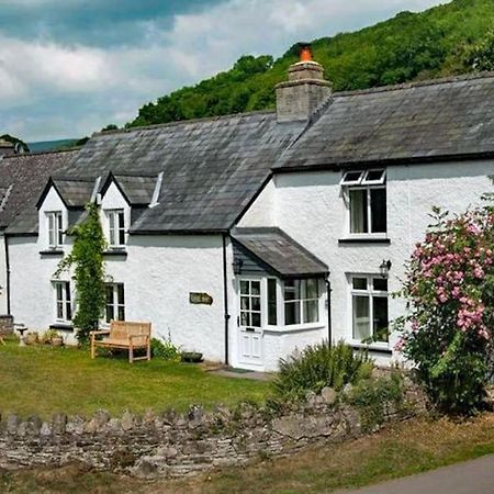 Scenic Welsh Cottage In The Brecon Beacons 크릭호웰 외부 사진