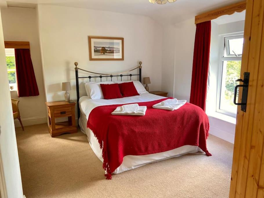 Scenic Welsh Cottage In The Brecon Beacons 크릭호웰 외부 사진